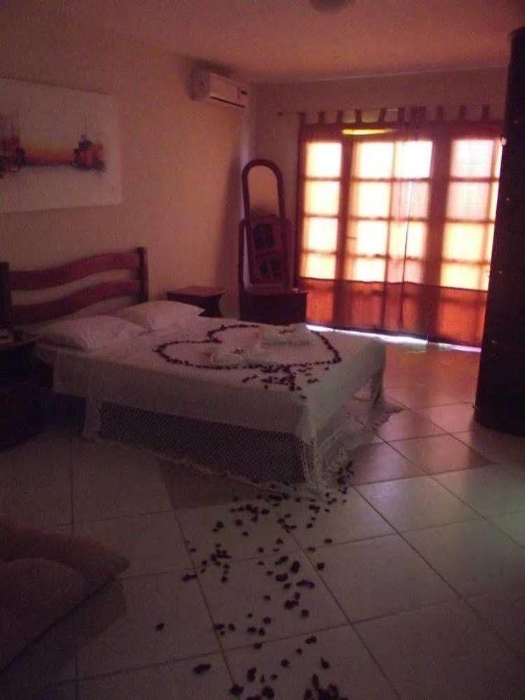 Pousada Paraiso Do 卡姆布库 外观 照片